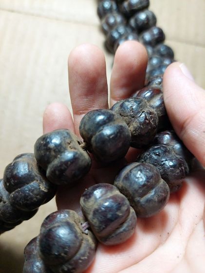 เครื่องรางประคำเม็ดมะยมเนื้อผงว่านยาหลวงปู่บุญวัดกลางบางแก้วมีฝังตะกรุดทุกเม็ด รูปที่ 3