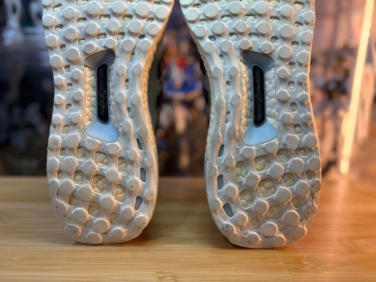 Adidas Ultraboost 4.0 รูปที่ 7