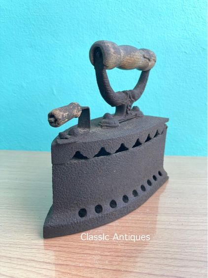 เตารีด เหล็กหล่อ 9รู โบราณเก่าสะสม รูปที่ 3