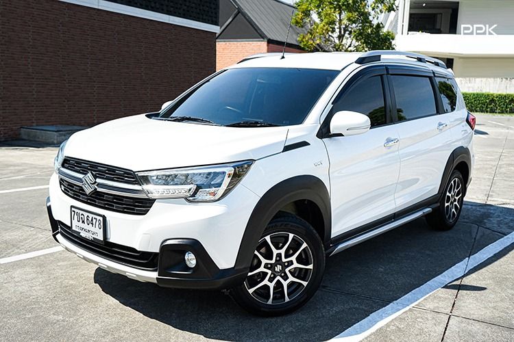 รถ Suzuki XL7 1.5 GLX สี ขาว