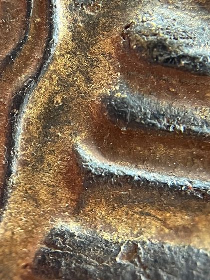 (ขายแล้ว)พระสมเด็จวัดระฆังพิมพ์ใหญ่มีหน้ามีตาหลังพระสมเด็จพิมพ์แหวกม่านเนื้อผงใบลานมีเม็ดพระธาตุ รูปที่ 5