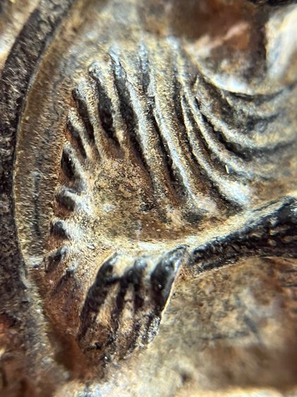 พระสมเด็จพิมพ์โต หลังพระสมเด็จ เนื้อตะกั่วถ้ำชา รูปที่ 5