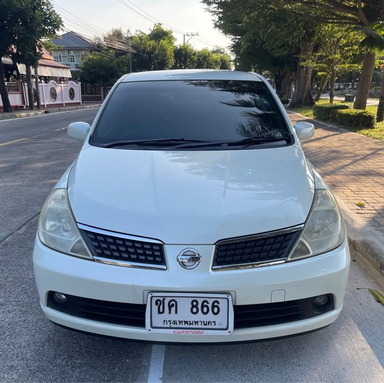 รถ Nissan Tiida 1.8 G สี ขาว