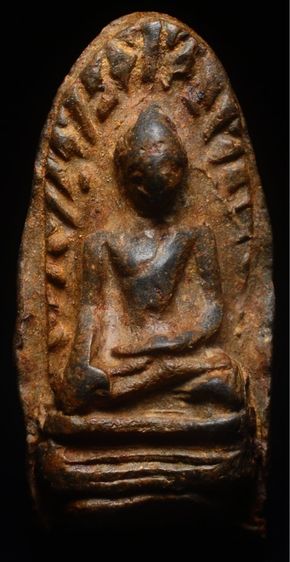 พระปิดตาหลวงพ่อแก้ว หลังแบบ เลี่ยมกันน้ำ สภาพตามรูป แบ่งบูชา 800ครับ