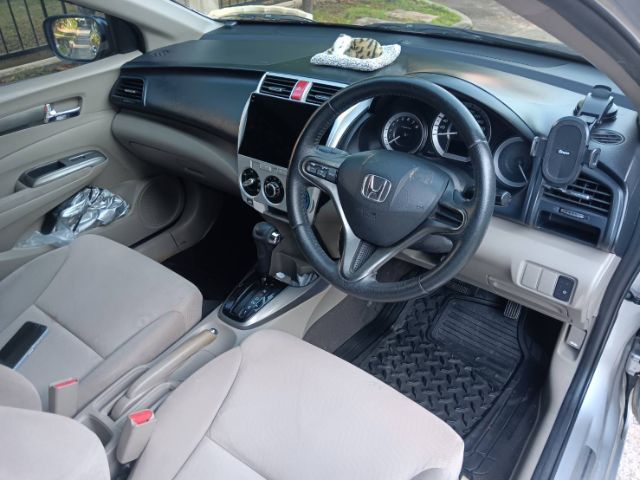 Honda City 2013 1.5 V i-VTEC Sedan เบนซิน NGV เกียร์อัตโนมัติ บรอนซ์เงิน รูปที่ 3