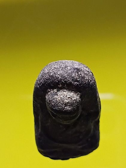 หลวงปู่ทวด เนื้อว่าน พิมพ์พระรอดหน้าใหญ่ รุ่นแรก ปี2497 สภาพสวยเดิม พระเก็บเก่าผิวจากบนหิ้งเก่าเลยครับ รูปที่ 7