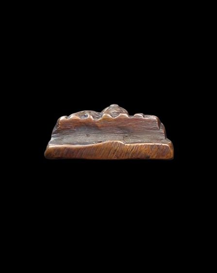 หลวงปู่ทวด พิมพ์หลังเตารีด รูปที่ 5