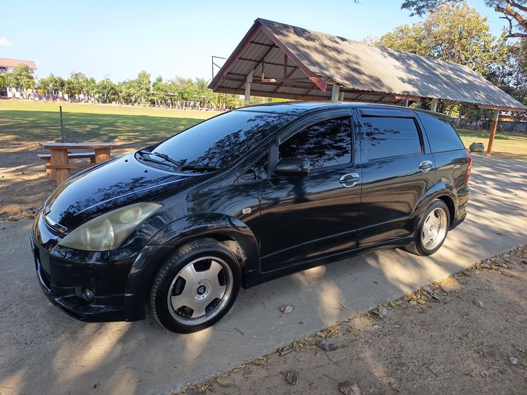รถ Toyota Wish 2.0 Q Limited สี ดำ