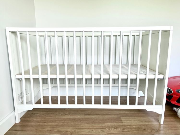 อื่นๆ เตียงเด็กอ่อน (แถมเบาะกันกระแทก)