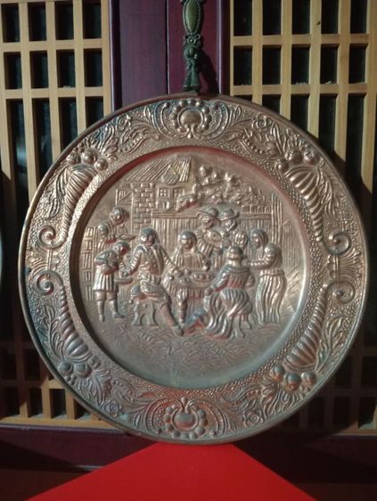 งานแผนโชว์ขนาดใหญ่เนื้อทองเเดงลายนูนเก่าโบราณงานยุโรป รูปที่ 2