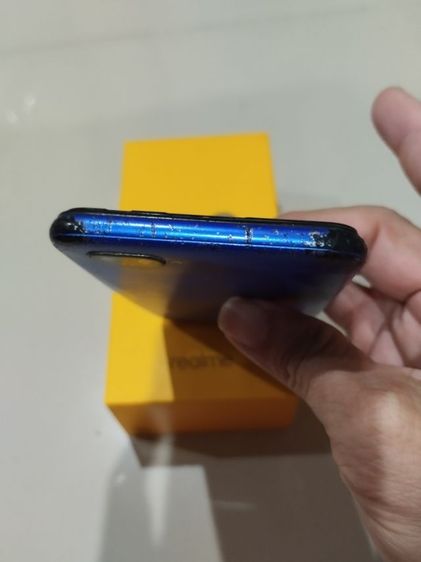 realme C2 