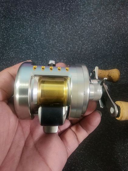 รอก SHIMANO CARDIFF 50SDC