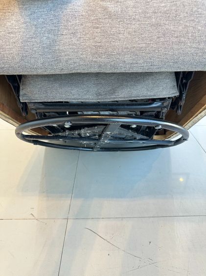 เก้าอี้อาร์มแชร์ เบาะผ้าสีเทา โครงไม้จริง ขาเหล็กทรงกลมโยกได้ หมุนได้ 360 องศา รูปที่ 15