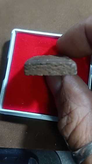 พระ สมเด็จ พิมพ์ขาโต๊ะ กรุเพดานโบสถ์ วัดหงษ์ กทมวังเดิม รูปที่ 6