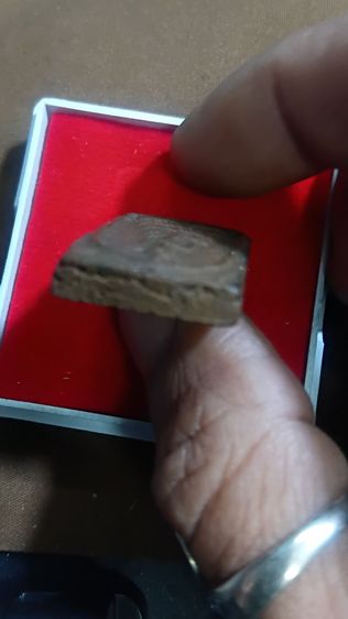 พระ สมเด็จ พิมพ์ขาโต๊ะ กรุเพดานโบสถ์ วัดหงษ์ กทมวังเดิม รูปที่ 8