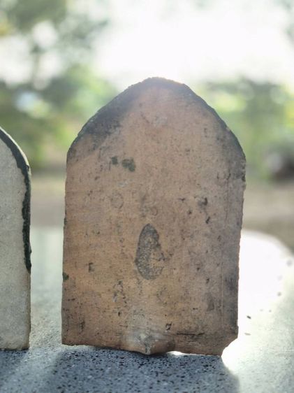 พระครูวิษณุกรรม เพาะช่าง
เนื้อกระเบื้องหลังคา 
หลังปั้มตรา รร.เพาะช่าง
ที่ระลึก100ปี เพาะช่าง
ปี2556

 รูปที่ 8