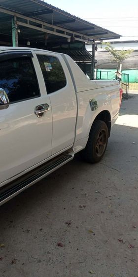 Isuzu D-MAX 2015 2.5 Hi-Lander Super Titanium Smart Pickup ดีเซล ไม่ติดแก๊ส เกียร์ธรรมดา ขาว รูปที่ 3