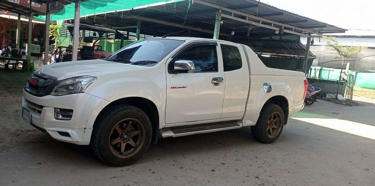 Isuzu D-MAX 2015 2.5 Hi-Lander Super Titanium Smart Pickup ดีเซล ไม่ติดแก๊ส เกียร์ธรรมดา ขาว รูปที่ 2