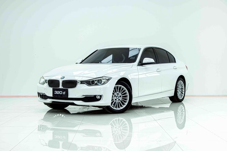 รถ BMW Series 3 320d สี ขาว