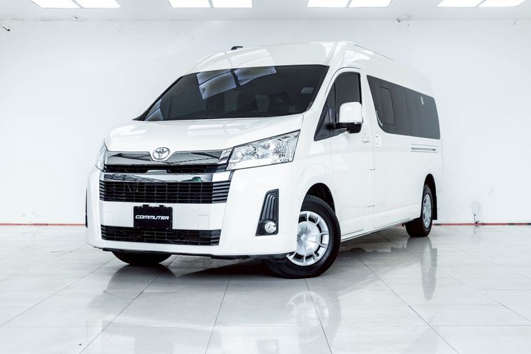 รถ Toyota Commuter 2.8 สี ขาว