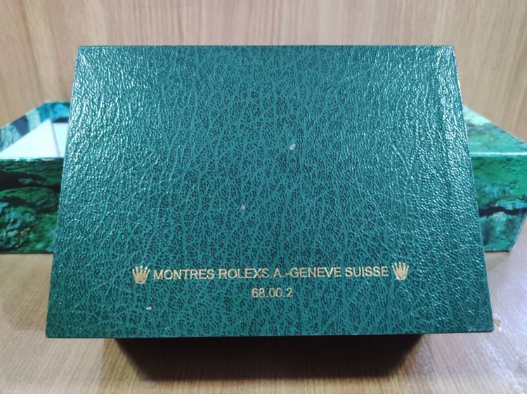 กล่องใส่นาฬิกาเป็นกล่องไม้บุหนัง สภาพสวยมากตามรูป รูปที่ 5