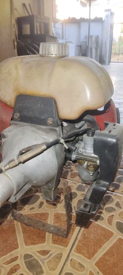 เครื่องตัดหญ้ามือสอง