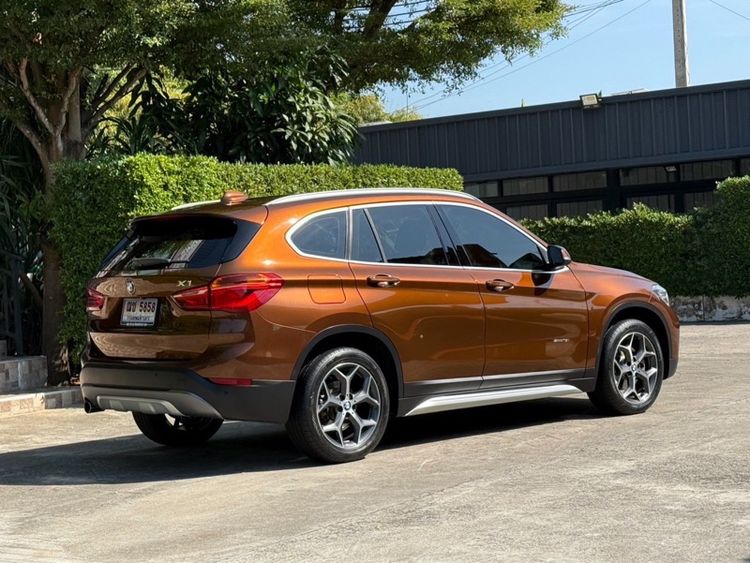 BMW X1 2017 1.5 sDrive18i xLine Utility-car เบนซิน ไม่ติดแก๊ส เกียร์อัตโนมัติ น้ำตาล รูปที่ 3