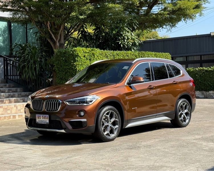 BMW X1 2017 1.5 sDrive18i xLine Utility-car เบนซิน ไม่ติดแก๊ส เกียร์อัตโนมัติ น้ำตาล รูปที่ 4