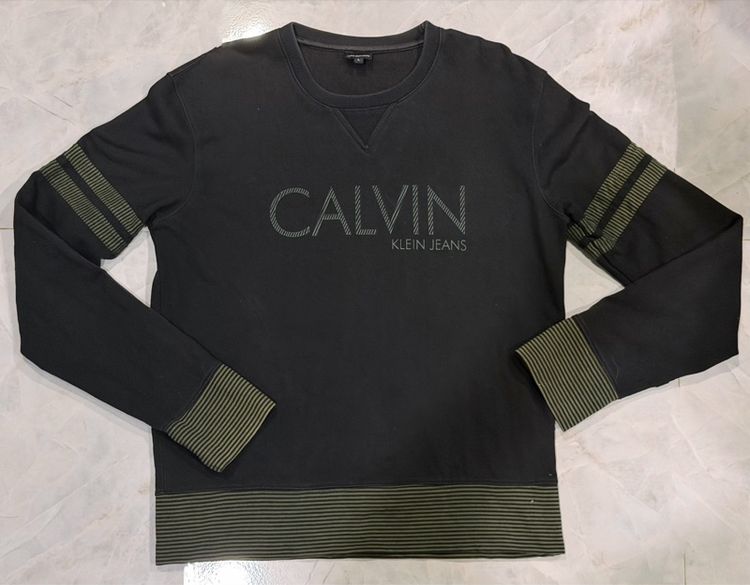 เสื้อแบรนด์ Calvin Klein