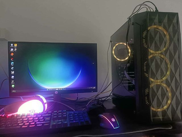 คอมพร้อมจอ gtx1660ti