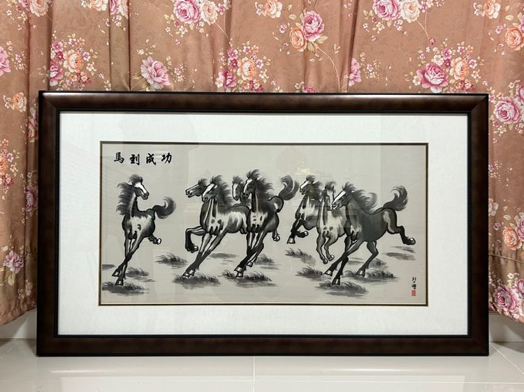 รูปติดผนัง กรอบรูปปักลายม้า 8 ตัว