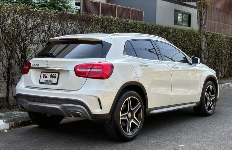 Mercedes-Benz GLA-Class 2016 GLA250 Sedan เบนซิน ไม่ติดแก๊ส เกียร์อัตโนมัติ ขาว รูปที่ 3