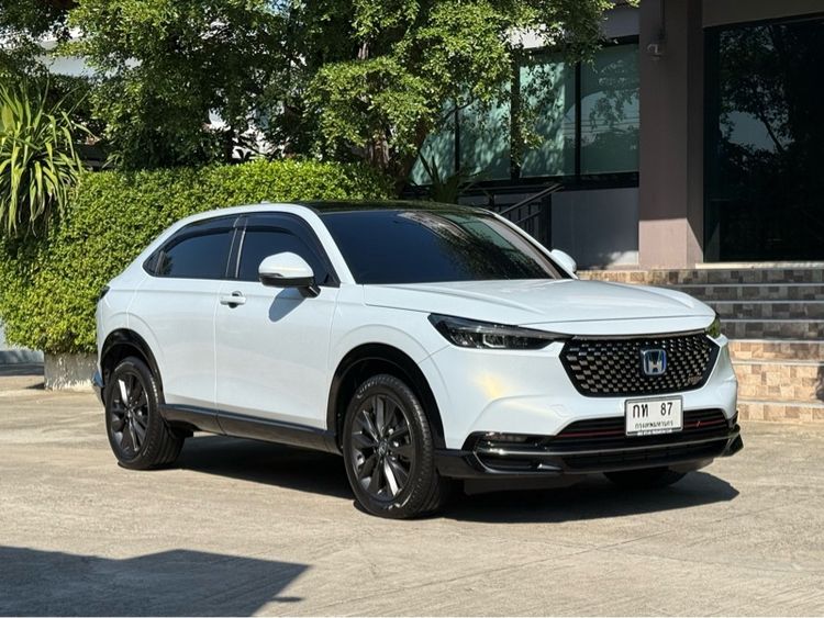 รถ Honda HR-V 1.5 e:HEV RS สี ขาว