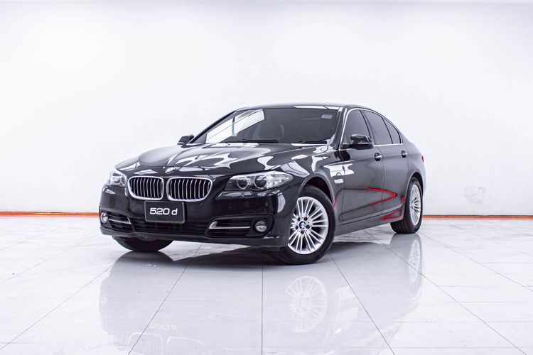 รถ BMW Series 5 520d สี ดำ