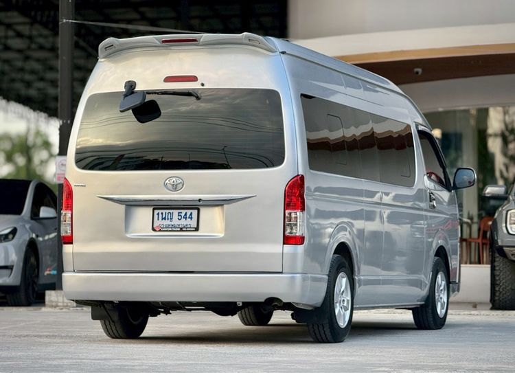 Toyota Commuter 2016 3.0 Van ดีเซล ไม่ติดแก๊ส เกียร์ธรรมดา เทา รูปที่ 4