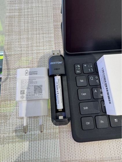 Huawei mate pad พร้อมคีย์บอร์ดและปากกา