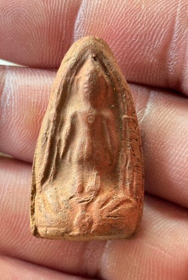 พระร่วงยืนเปิดโลก หลวงพ่อกวย (ยุคต้น) 