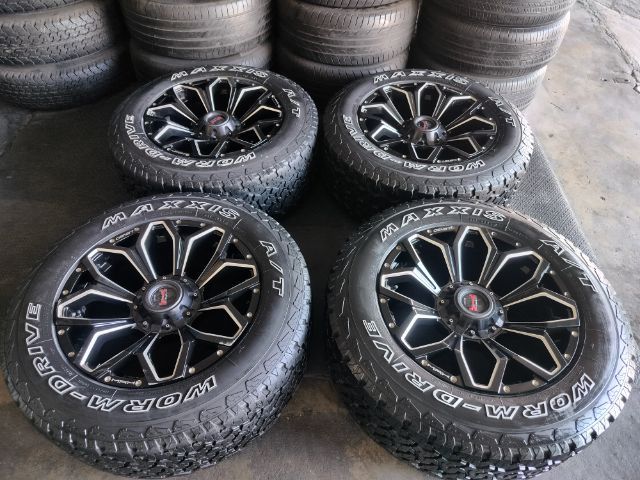 ล้อแม็ก lenso ลายดอกไม้ขอบ 18 พร้อมยาง at