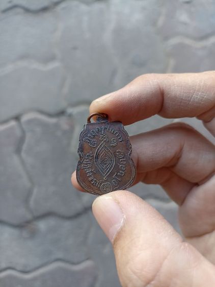 หลวงพ่อกลั่น รูปที่ 12