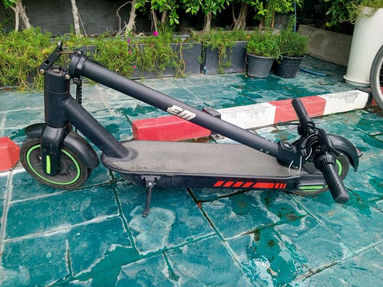ขายสกู๊ตเตอร์ไฟฟ้าสภาพเยี่ยมเจ้าของขายเอง  รูปที่ 2