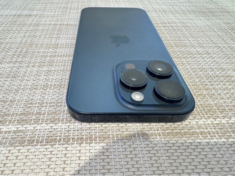 iPhone 15 Pro 128 มีรอยเคสกัดตามการใช้งาน รูปที่ 2