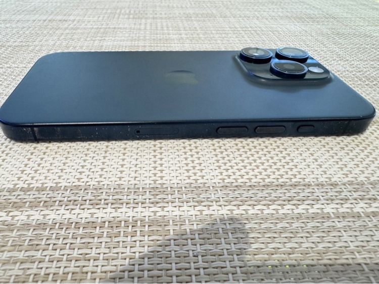 iPhone 15 Pro 128 มีรอยเคสกัดตามการใช้งาน รูปที่ 6