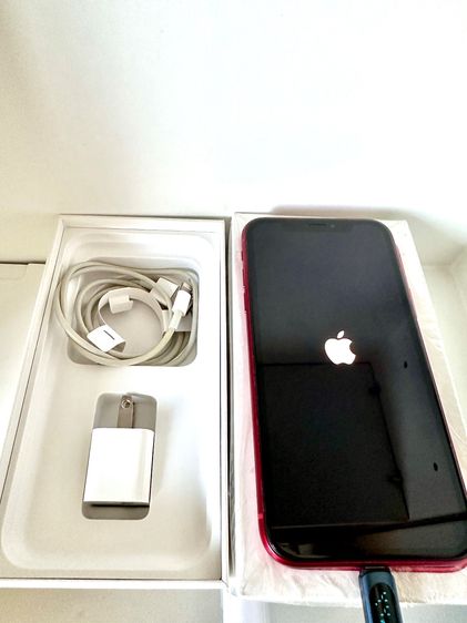Iphone XR สีแดง สภาพดี อุปกรณ์ในกล่องครบ (เจ้าของขายเอง) รูปที่ 4
