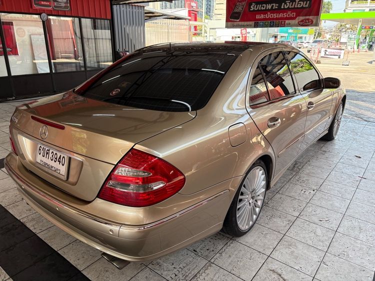 Mercedes-Benz E-Class 2003 E240 Sedan เบนซิน ไม่ติดแก๊ส เกียร์อัตโนมัติ บรอนซ์ทอง รูปที่ 3