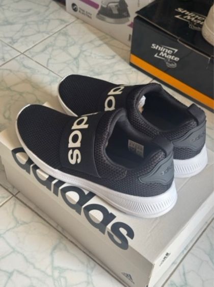 รองเท้าลำลองสภาพดีใหม่มาก รูปที่ 3