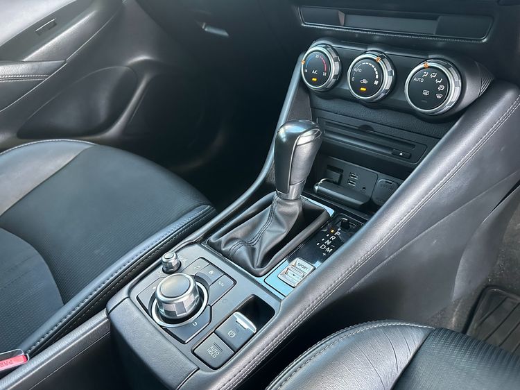 Mazda CX-3 2019 2.0 S Sedan เบนซิน ไม่ติดแก๊ส เกียร์อัตโนมัติ น้ำตาล รูปที่ 4