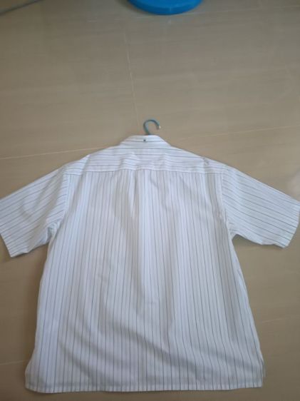 UNIQLO เสื้อเชิ้ตทรงหลวม แขนสั้น ไซส์ M สีขาว Off White ลายทาง รูปที่ 7