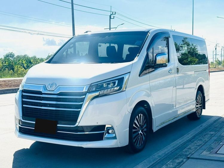 Toyota Majesty 2020 2.8 Premium Van ดีเซล เกียร์อัตโนมัติ ขาว