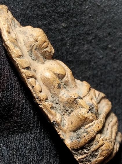 พระรอดลำพูนพิมพ์ใหญ่ครับ รูปที่ 9