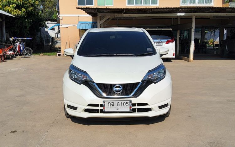 Nissan Note 2018 1.2 V Sedan เบนซิน ไม่ติดแก๊ส เกียร์อัตโนมัติ ขาว รูปที่ 2